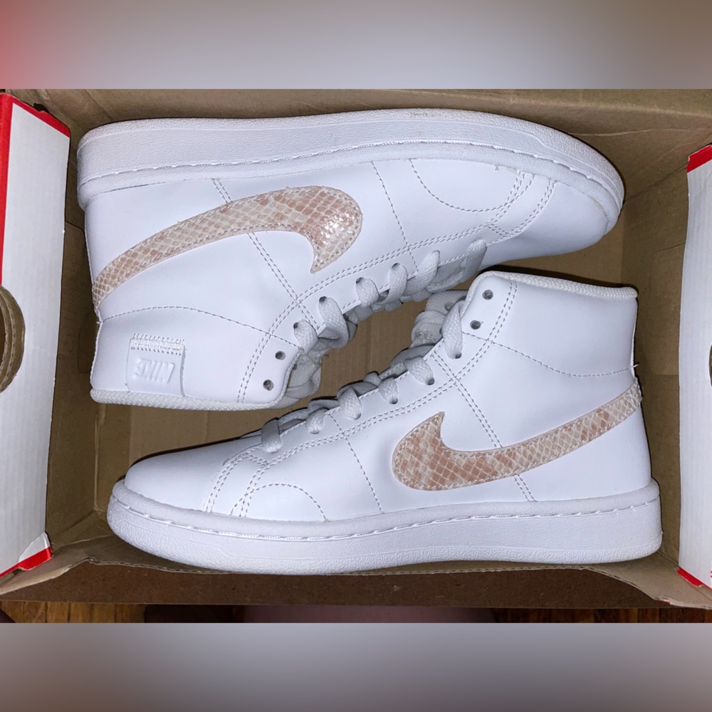 SOLD - Picture 2 of 6